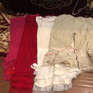 4 pairs of pantaloons